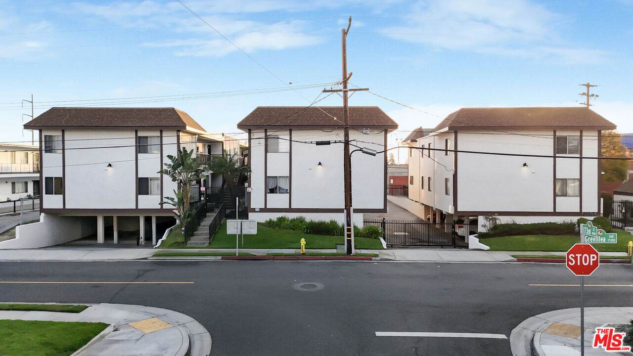 17226 Grevillea Ave - Photo 1