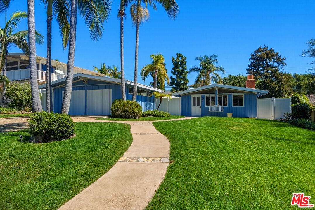 26 Packet Rd - Photo 1