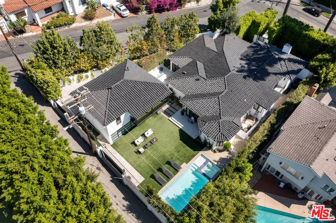 813 Doheny Dr - Photo 1
