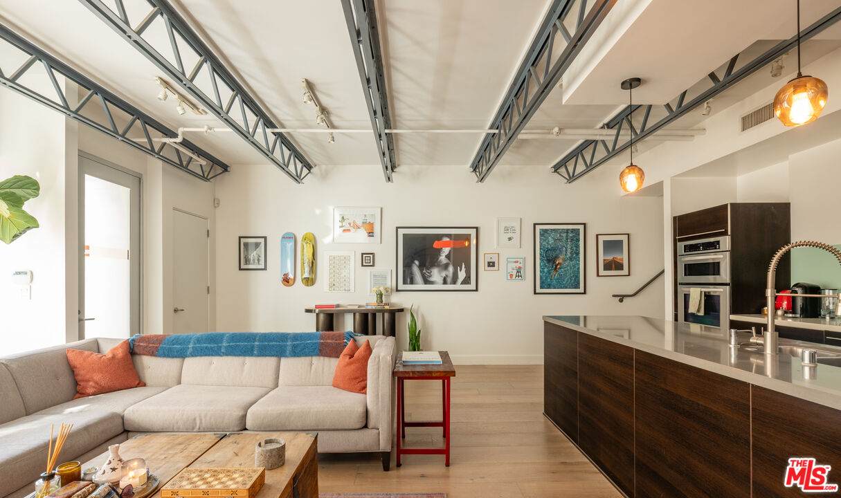 1250 Harper Ave - Photo 1