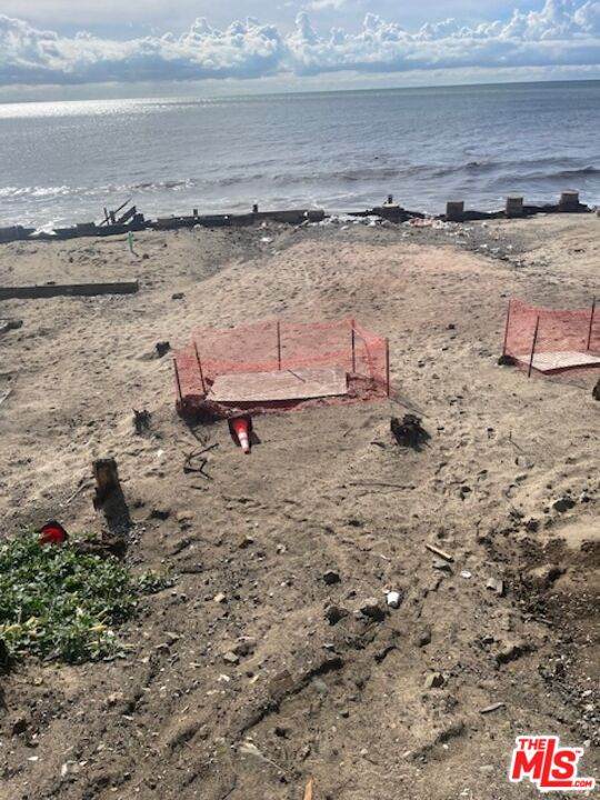 18926 Pacific Coast Hwy - Photo 1