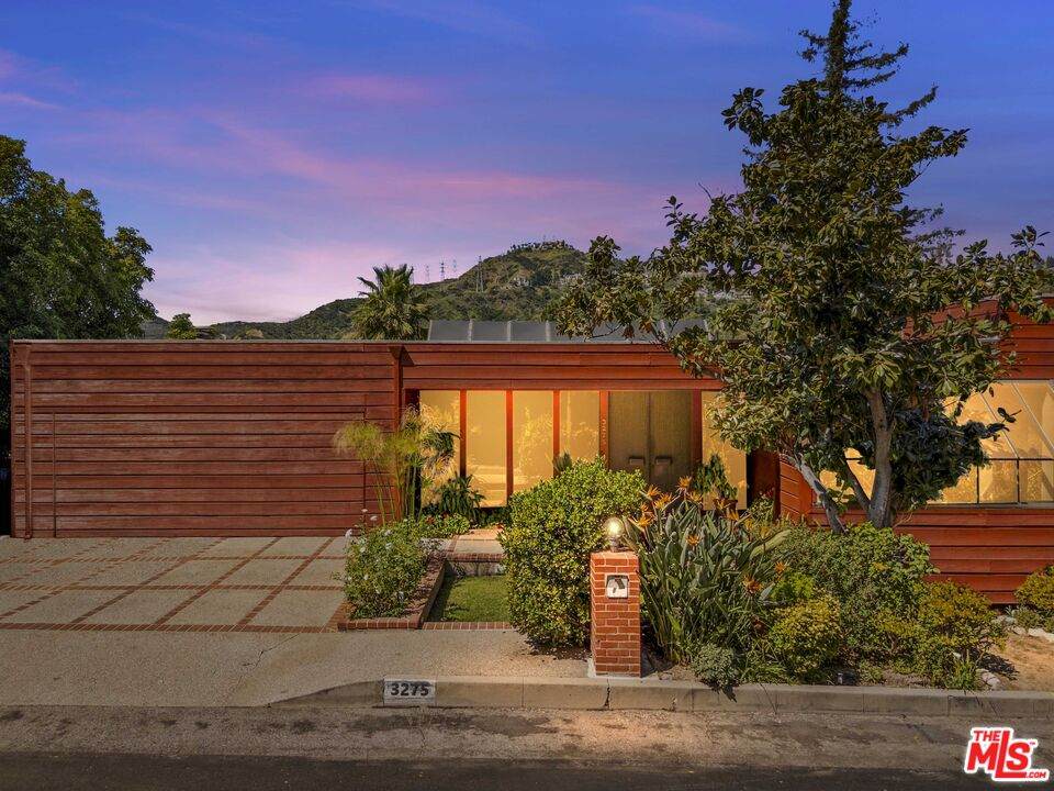 3275 Buckingham Rd - Photo 1