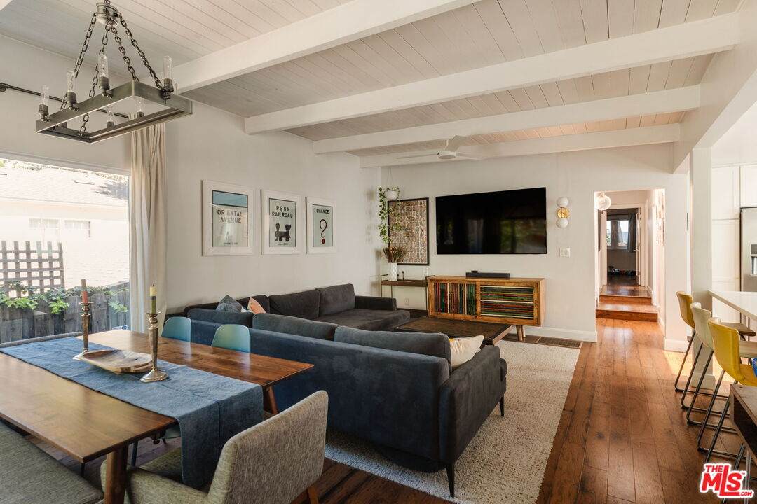 8404 Kirkwood Dr - Photo 1