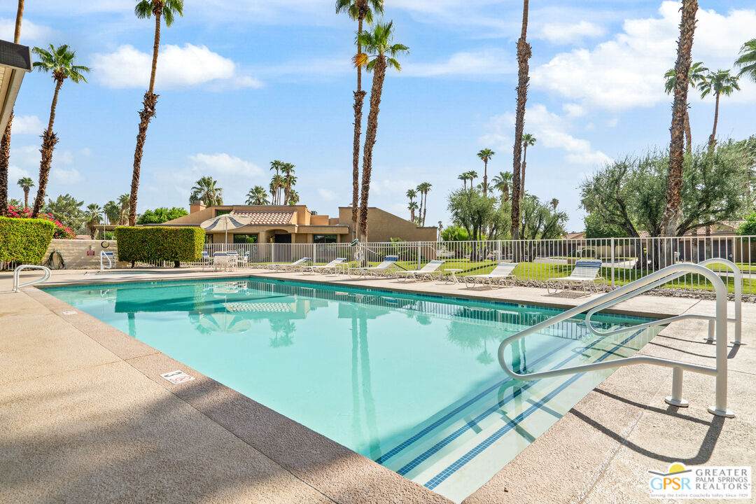 3072 Regency Dr - Photo 1