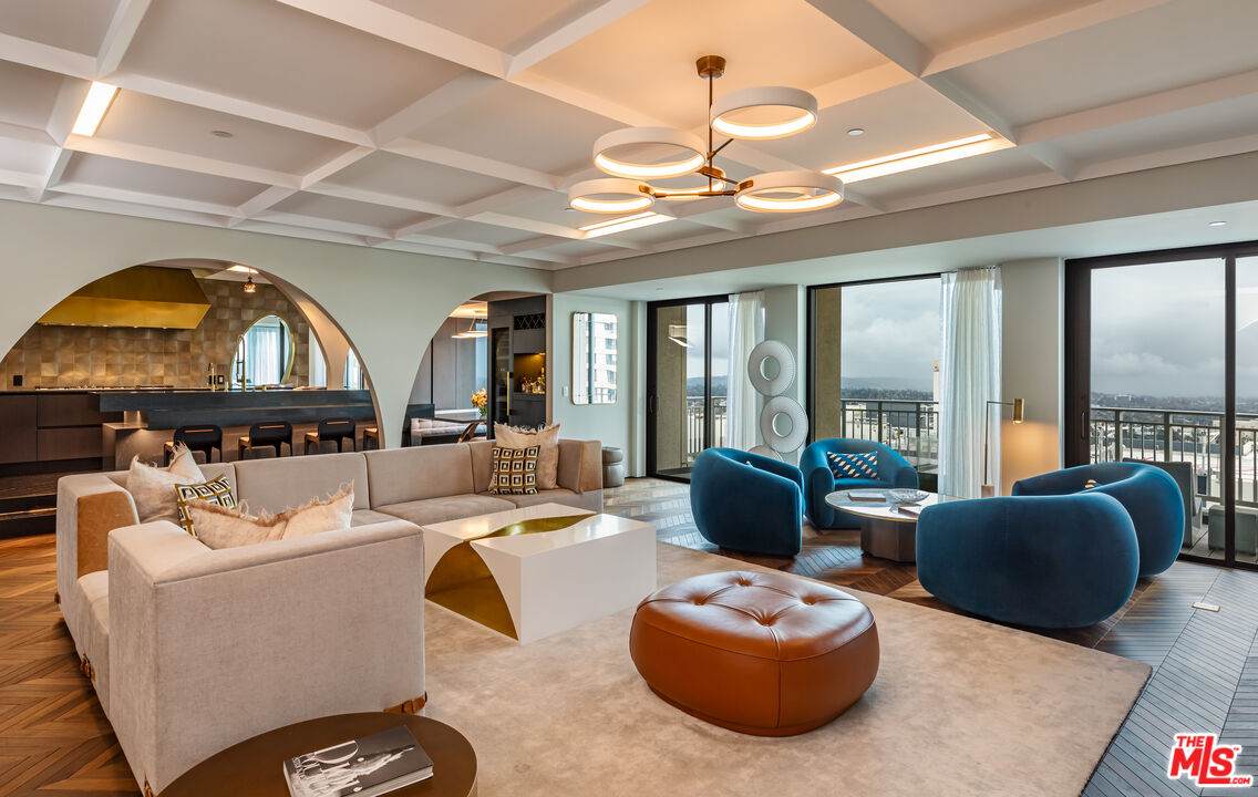 10727 Wilshire Blvd - Photo 1