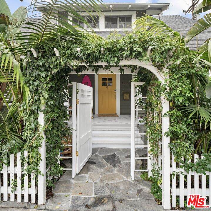 2704 3rd Street - Photo 1