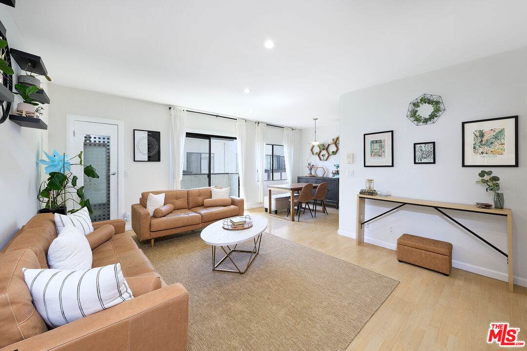 6250 Fulton Ave - Photo 1