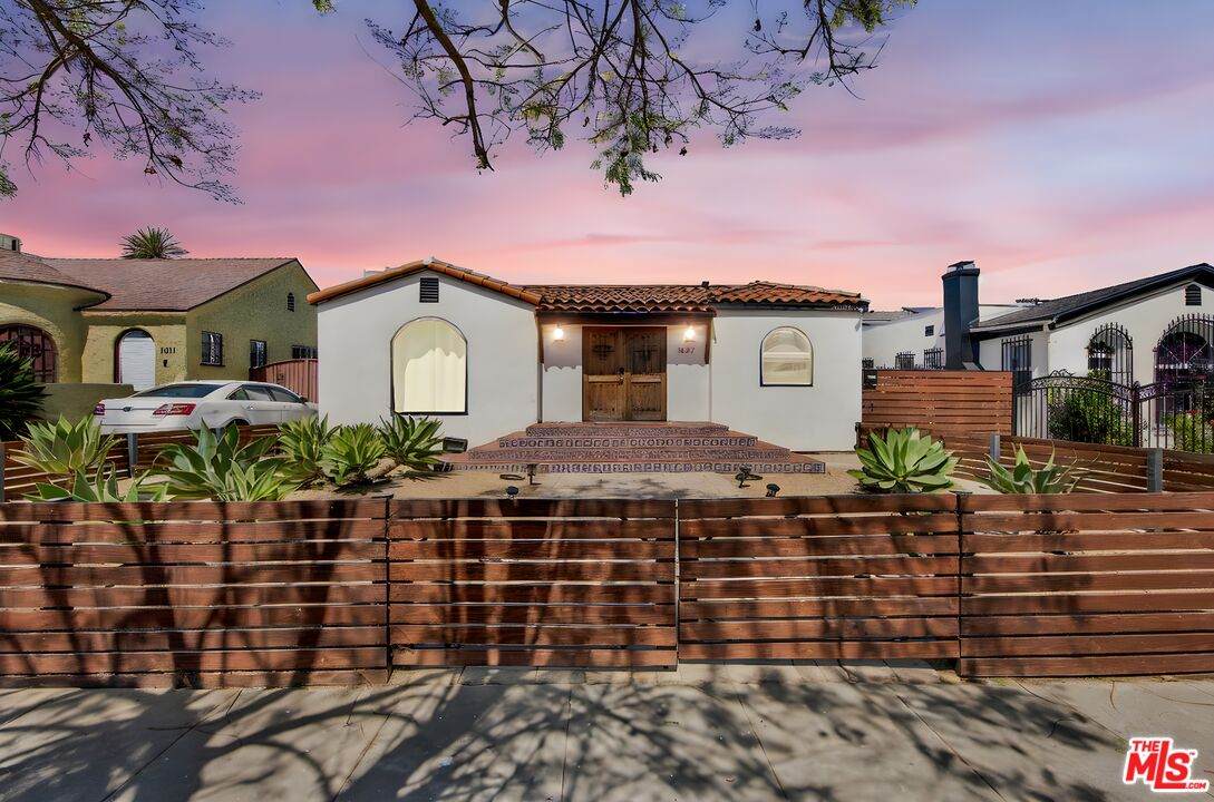 1607 85th St - Photo 1
