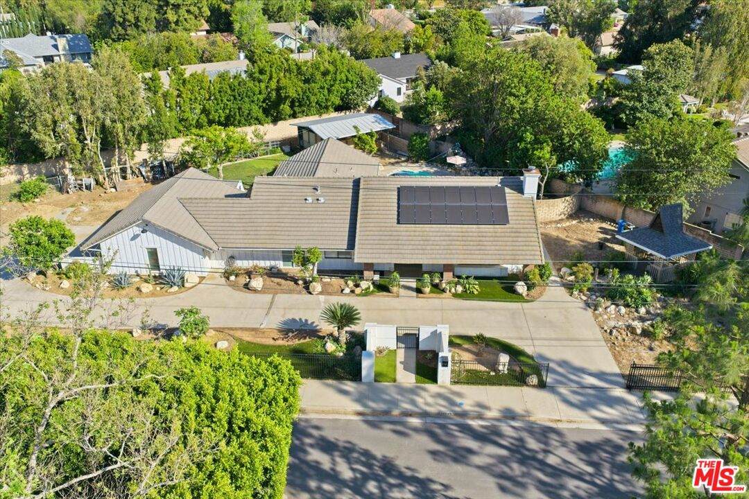 10940 Andora Ave - Photo 1