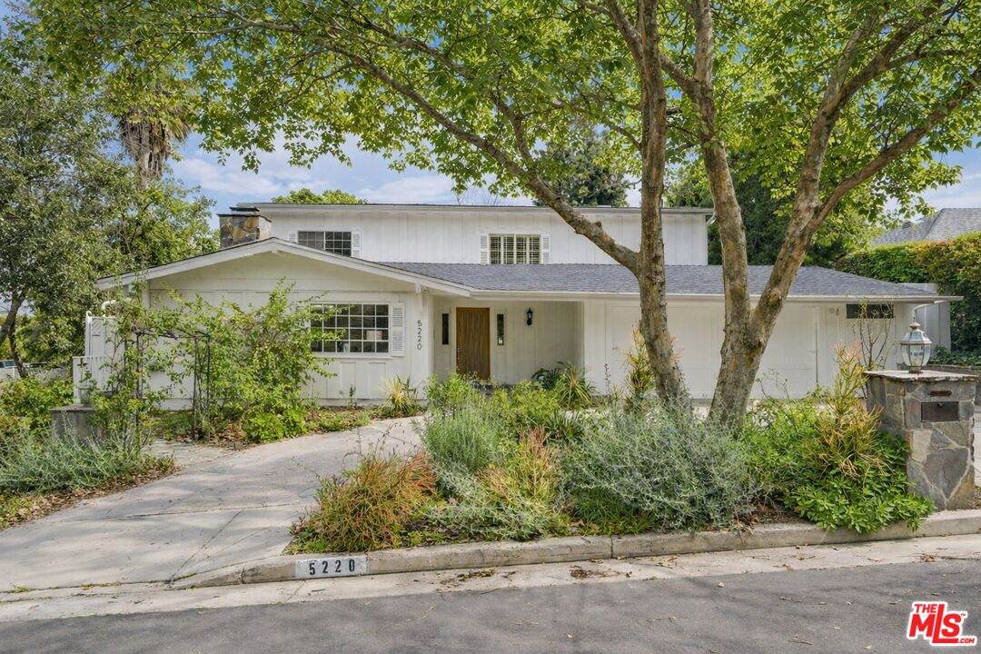 5220 Melvin Ave - Photo 1