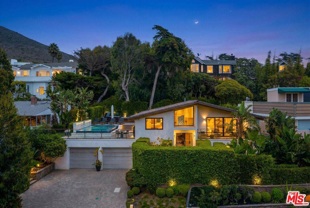 31851 Sea Level Dr - Photo 1