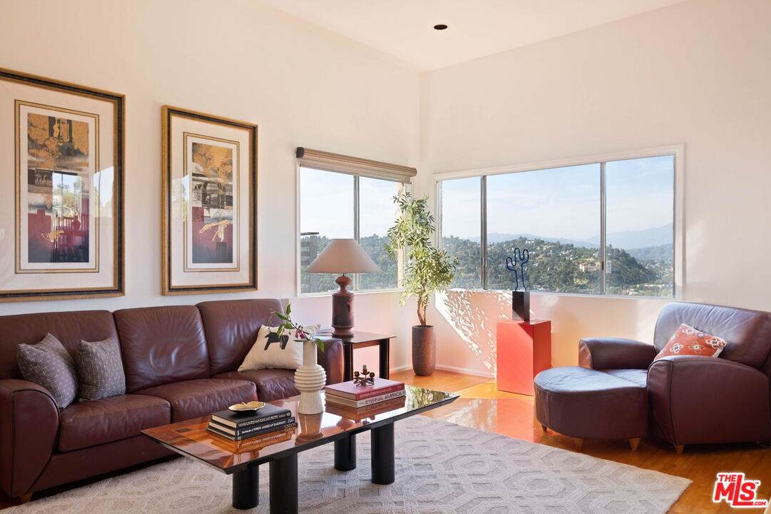 950 Montecito Dr - Photo 1