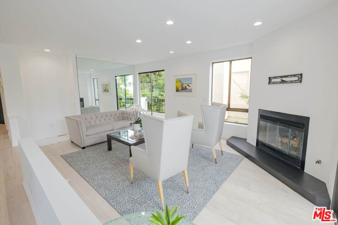 9033 Vista Grande St - Photo 1