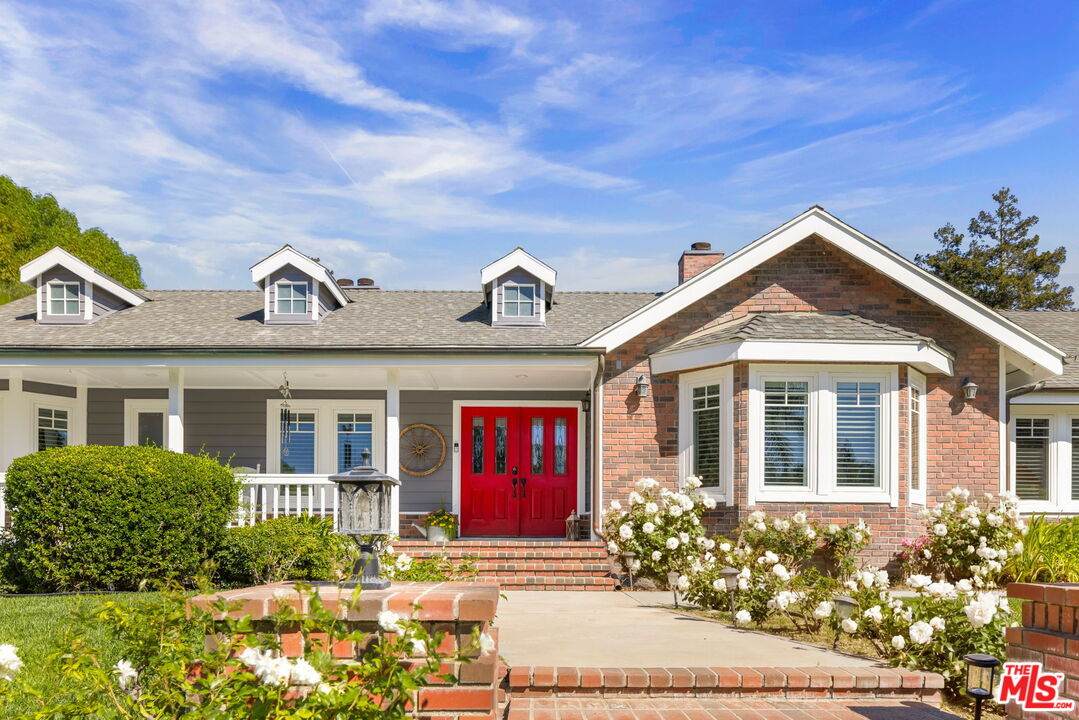 2390 Glenside Ln - Photo 1