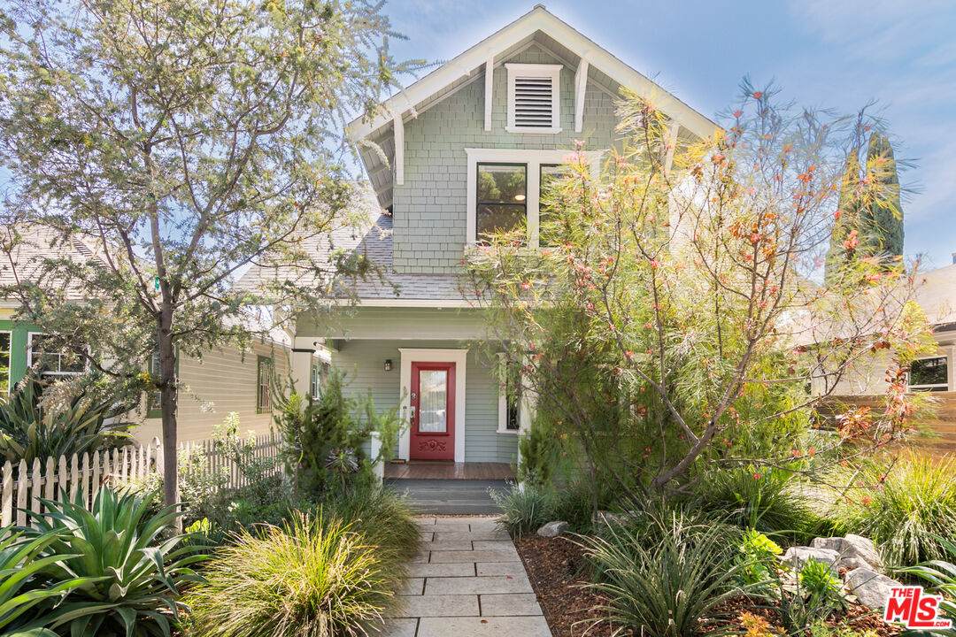 5676 Hub St - Photo 1