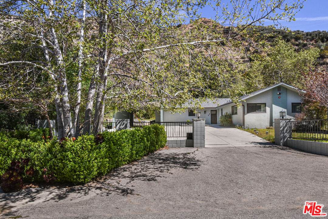 2447 Stonyvale Rd - Photo 1