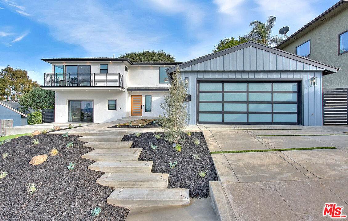 5272 Veronica St - Photo 1