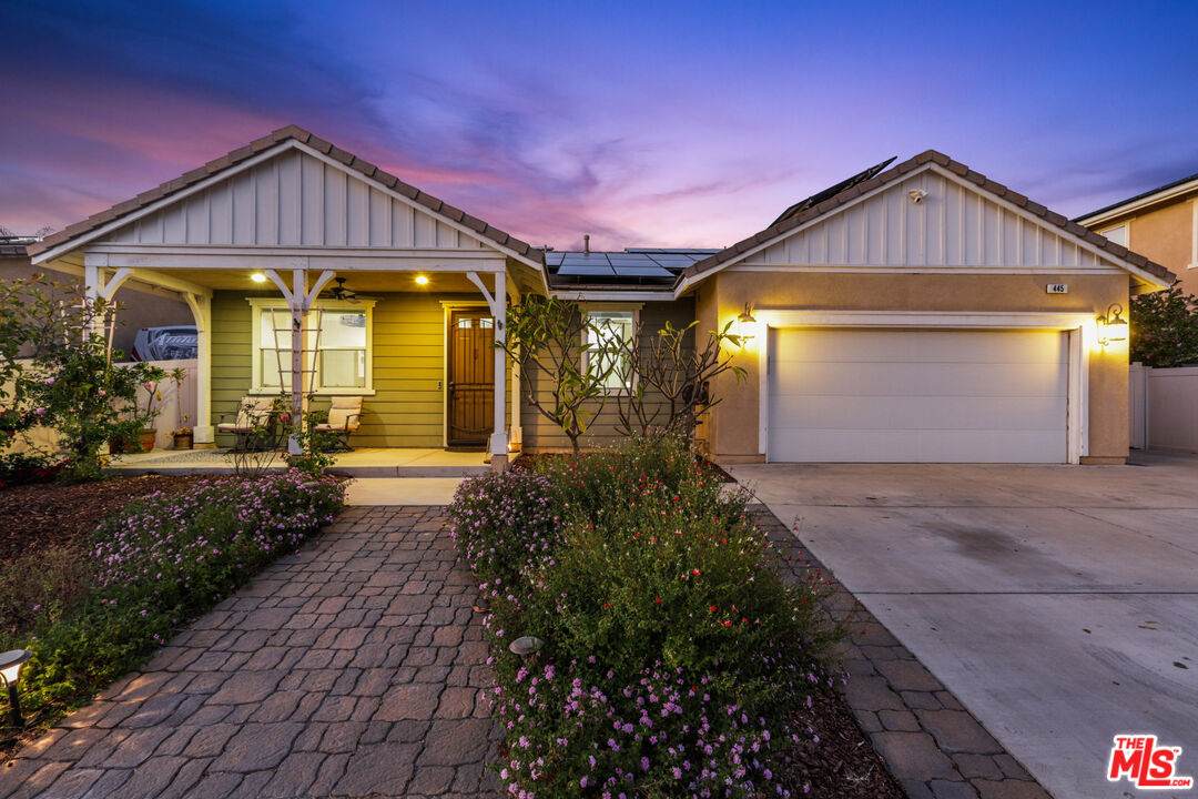 445 Edgewood Dr - Photo 1