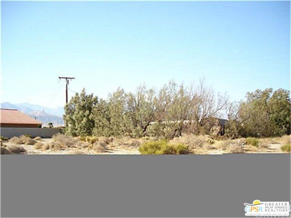 123 Sierra Dr - Photo 1
