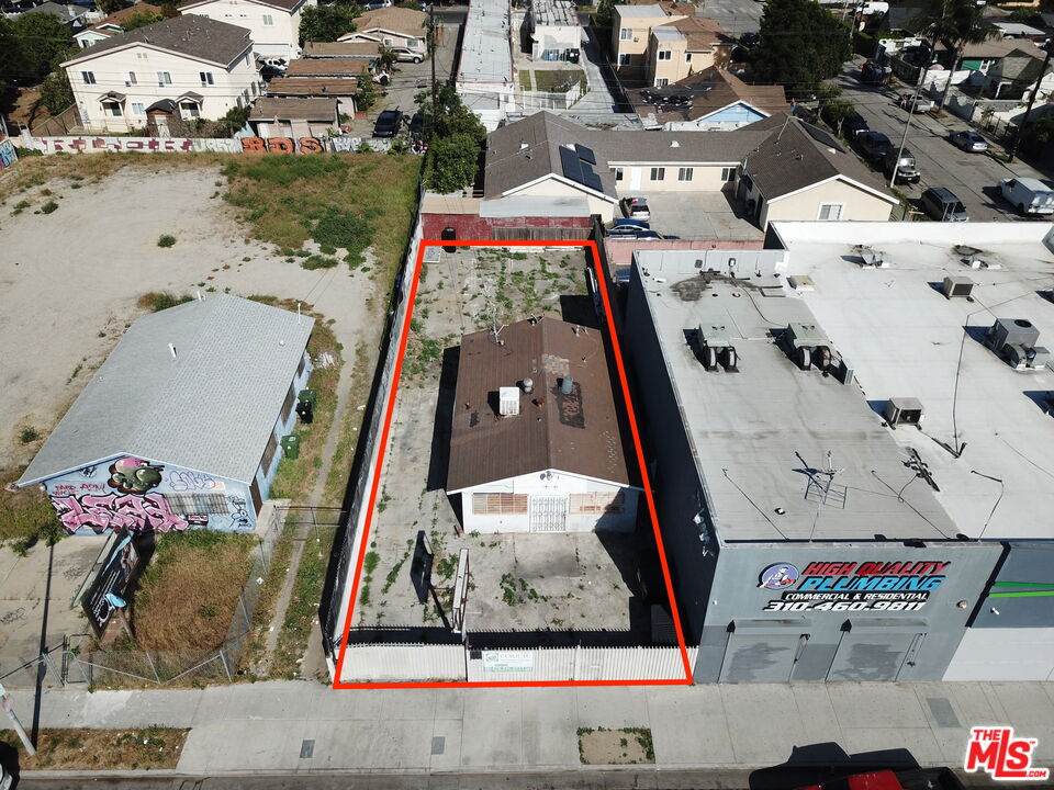 6216 Crenshaw Blvd - Photo 1