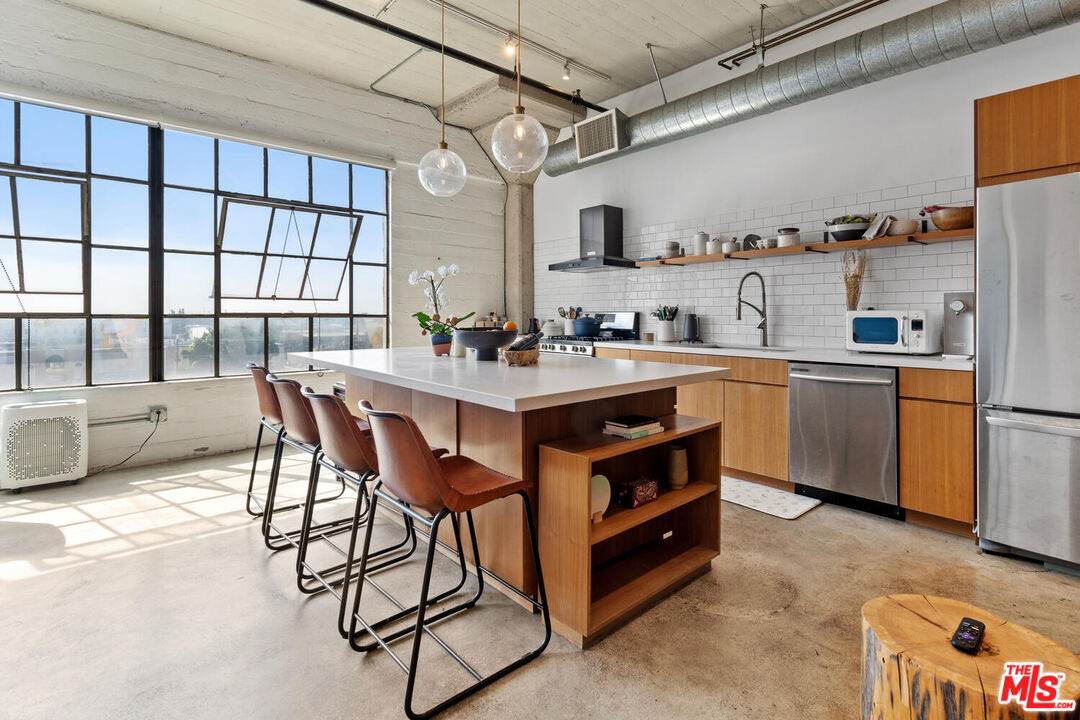 1855 Industrial St - Photo 1