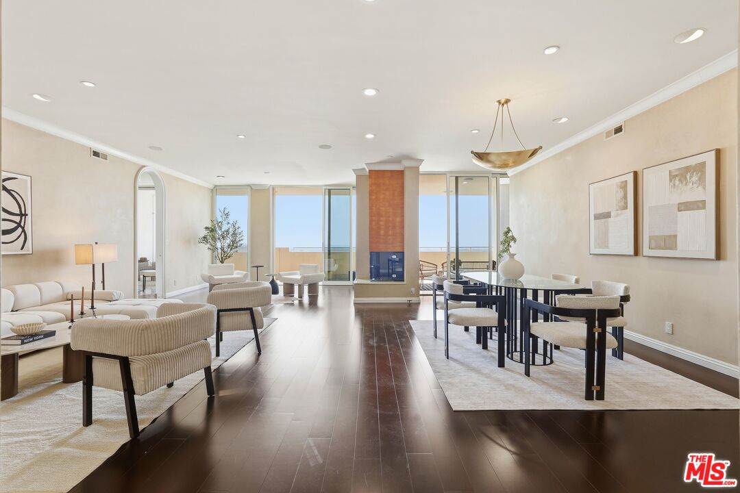 1333 Beverly Glen Blvd - Photo 1
