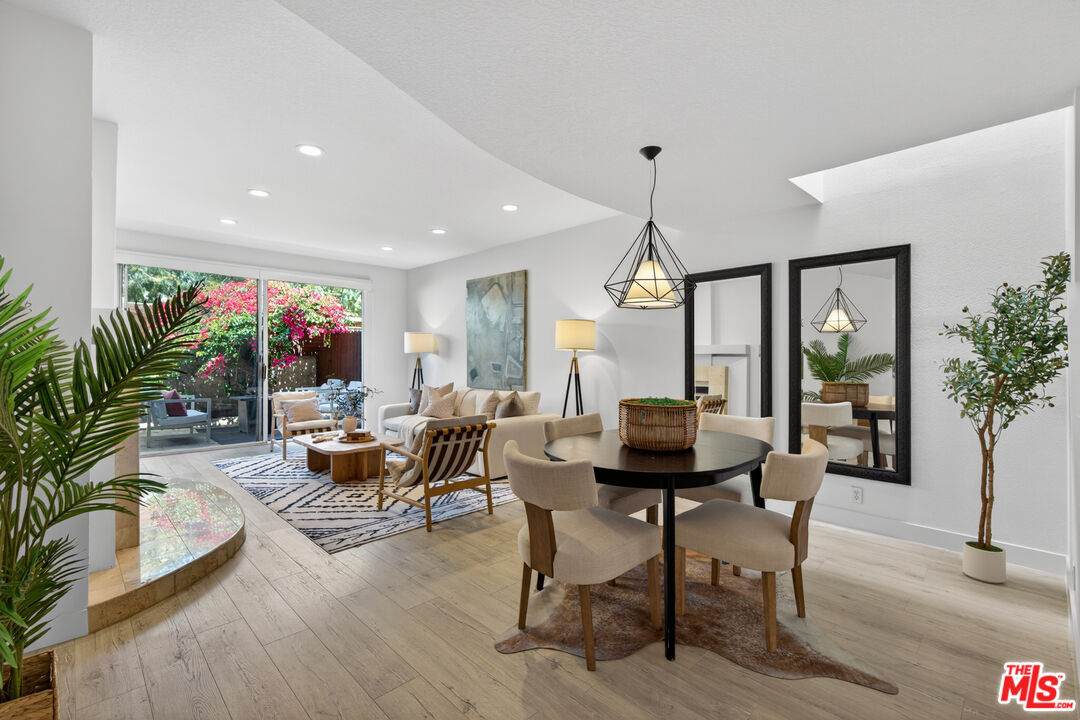 1436 20th St - Photo 1