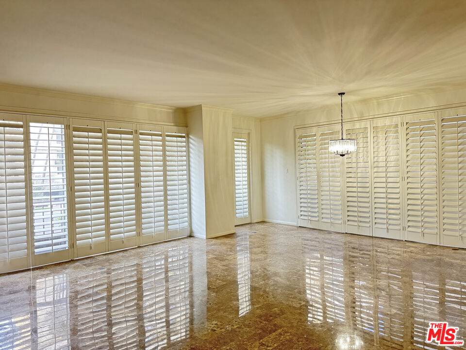 https://bt-photos.global.ssl.fastly.net/carets/orig_boomver_3_26821579-2.jpg