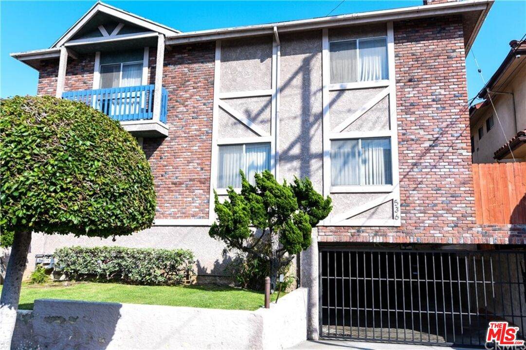 536 Evergreen St - Photo 1