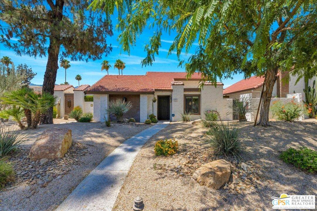 2277 Gene Autry Trl - Photo 1