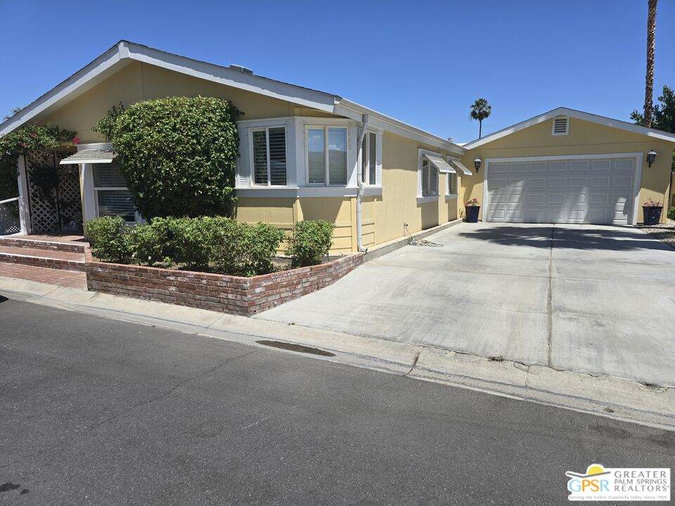58 Paseo Laredo - Photo 1