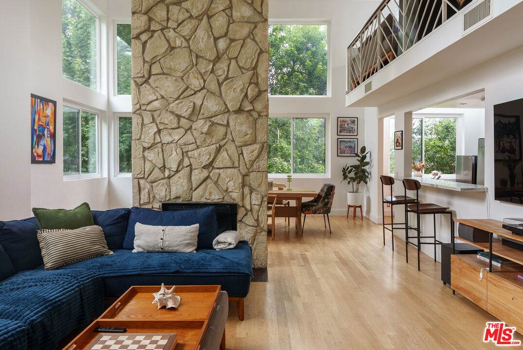 1557 Beverly Glen Blvd - Photo 1