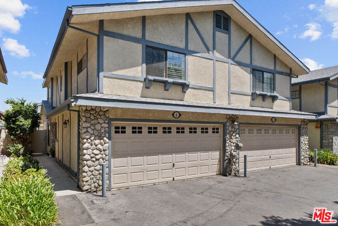 18435 Keswick St - Photo 1