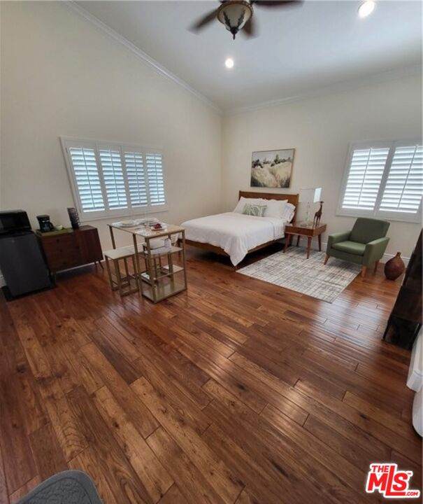 4956 Doman Ave - Photo 1
