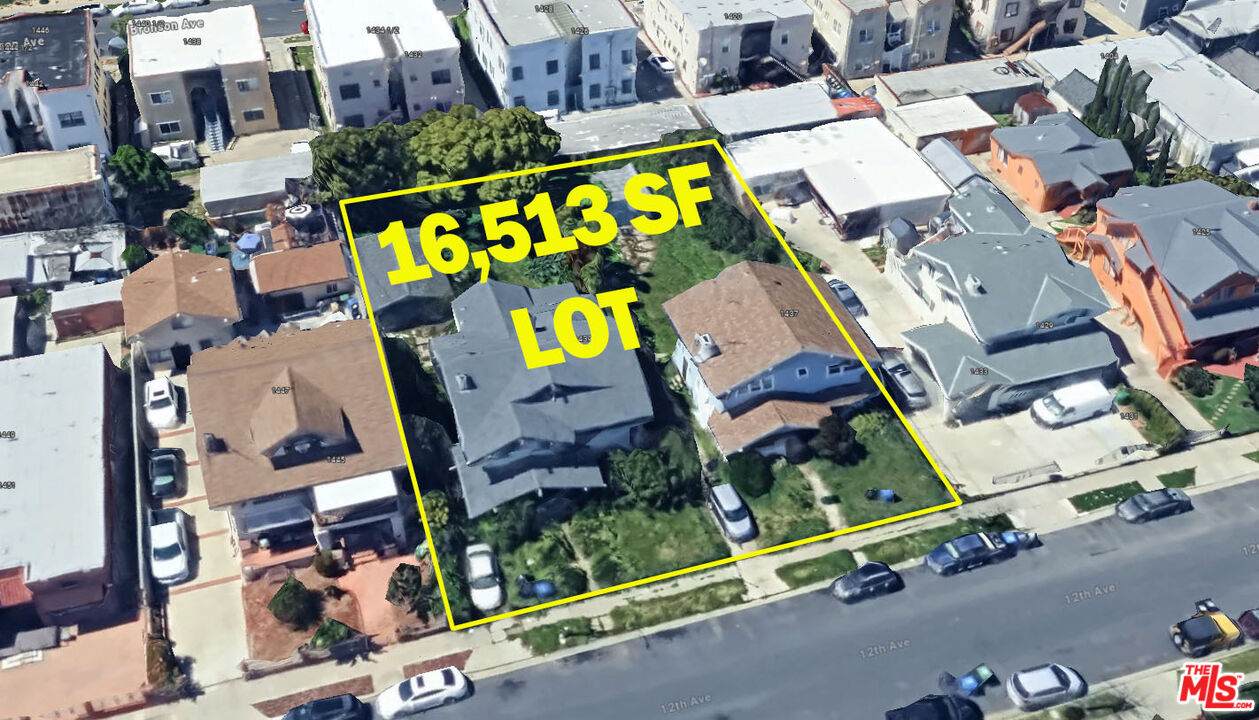 1437 12th Ave - Photo 1