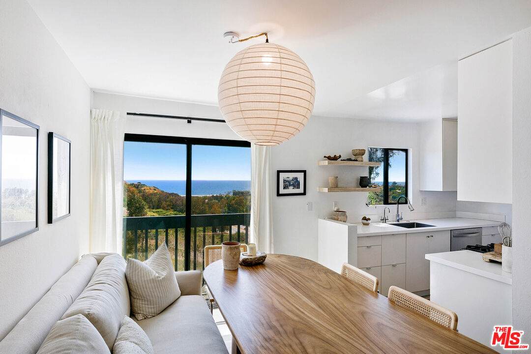 29239 Heathercliff Rd - Photo 1