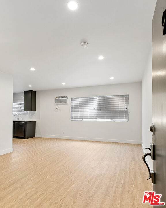3314 Mentone Ave - Photo 1