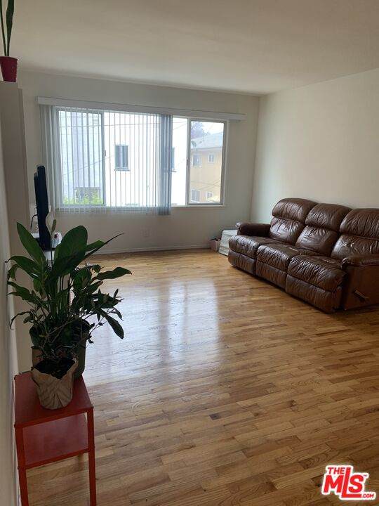 1470 Sherbourne Dr - Photo 1