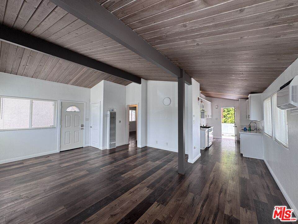 4419 Rosecrans Ave - Photo 1