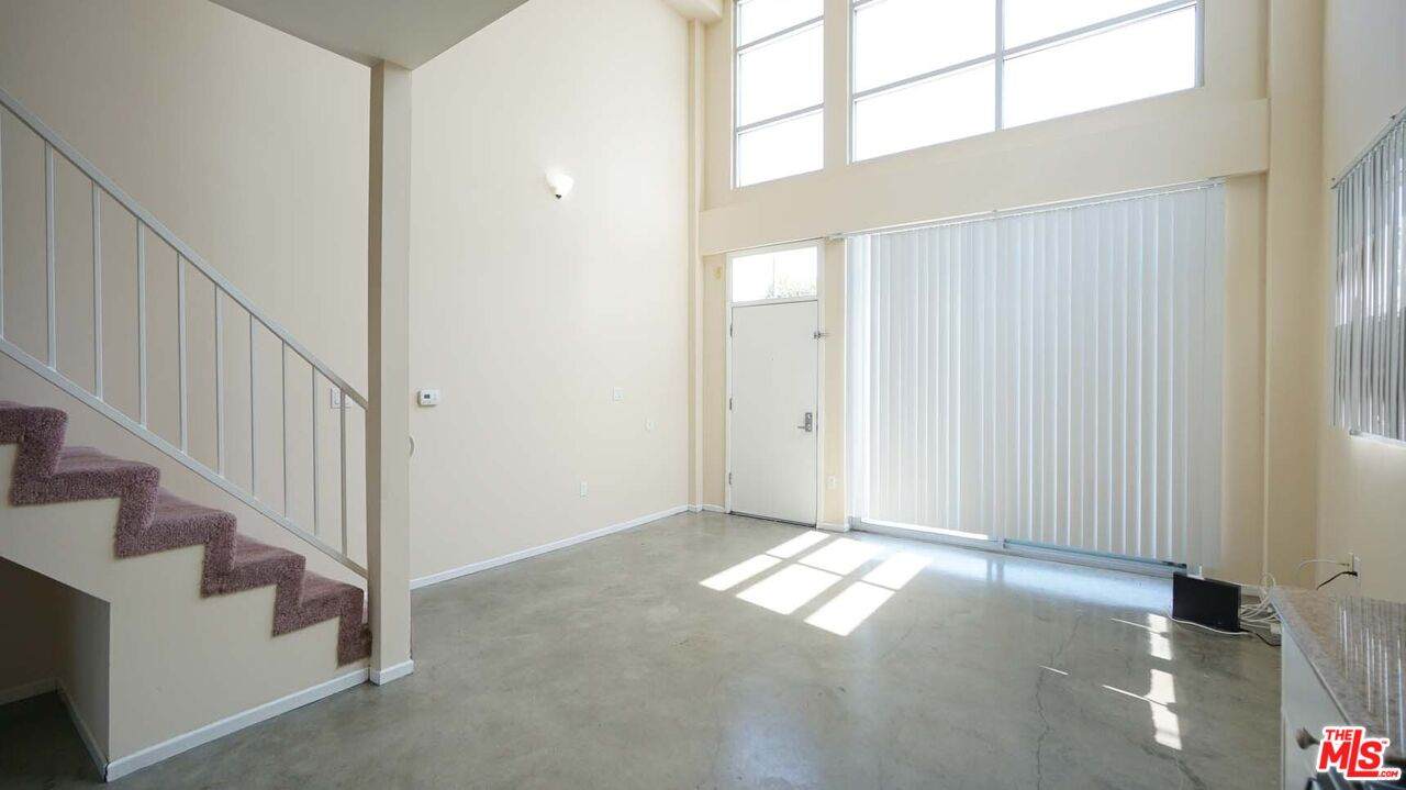 922 23Rd St - Photo 1