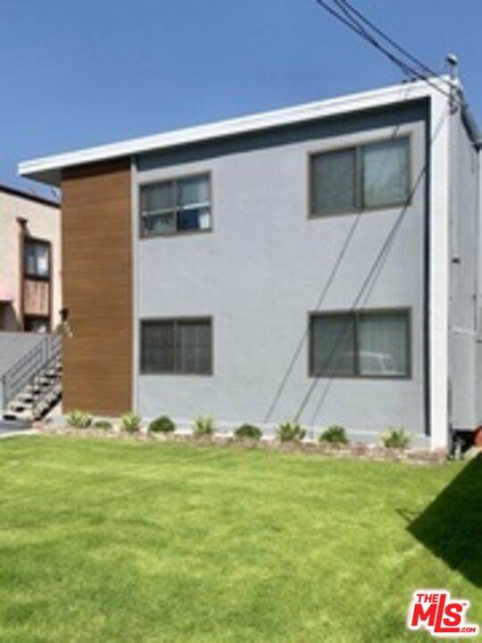 908 Louise St - Photo 1