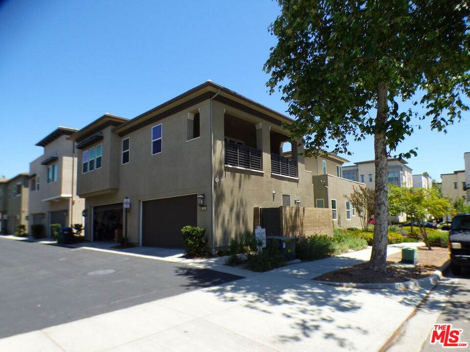 239 Cultivate - Photo 1