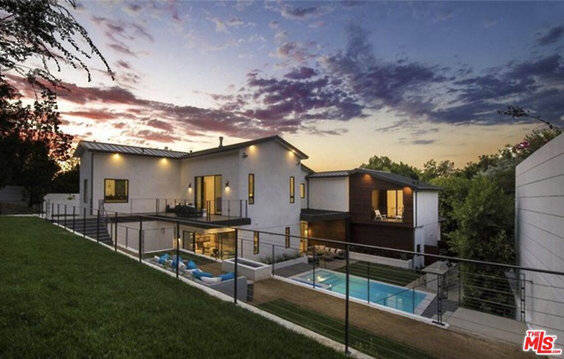 13020 Greenleaf St - Photo 1