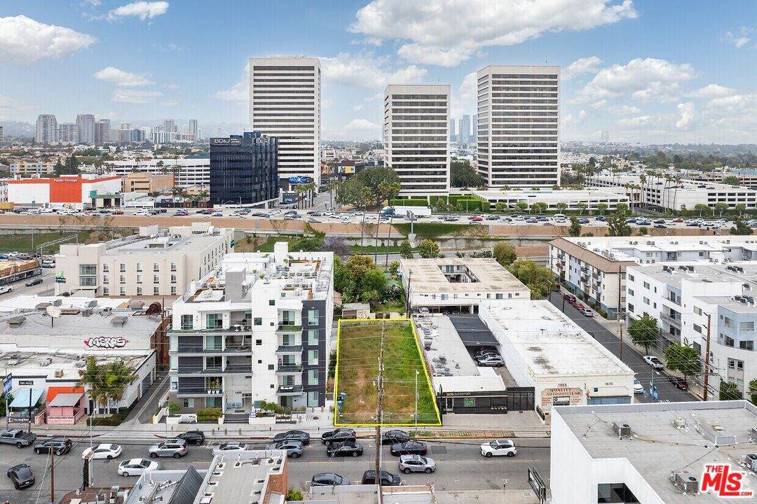 1656 Sawtelle Blvd - Photo 1