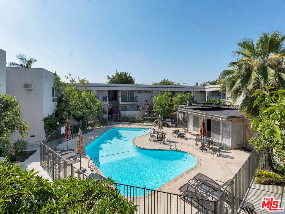 3166 Sepulveda Blvd - Photo 1