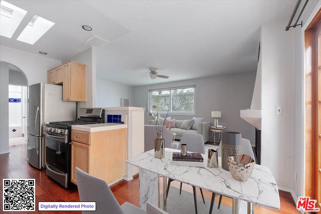 828 5th St - Photo 1