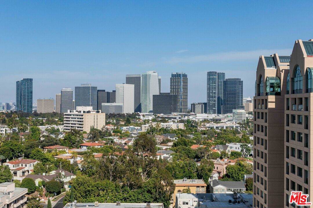 10501 Wilshire Blvd - Photo 1