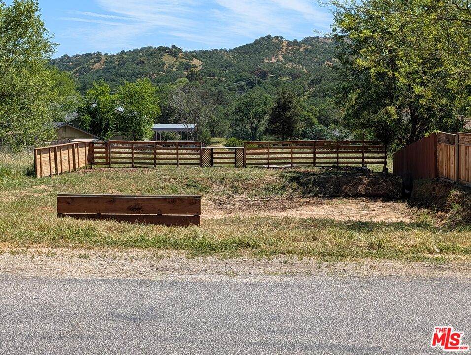 4726 Tumbleweed Way - Photo 1