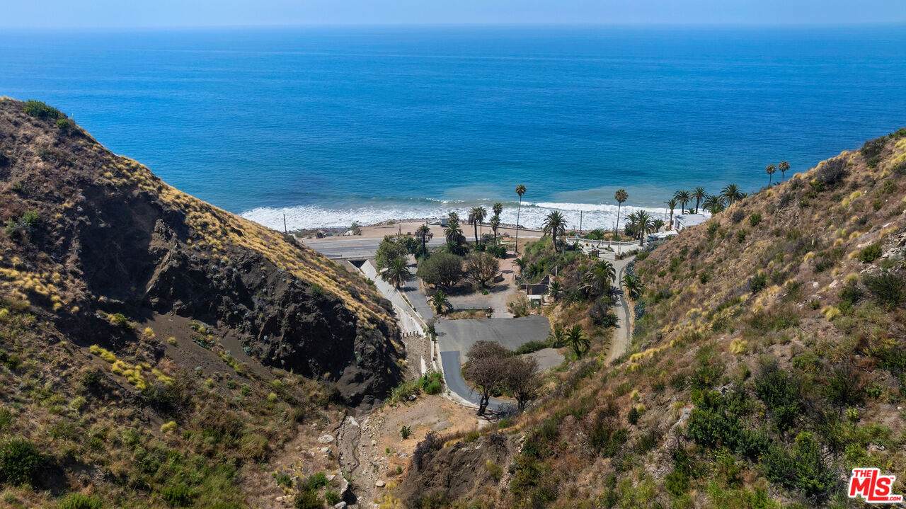 19355 Pacific Coast Hwy - Photo 1
