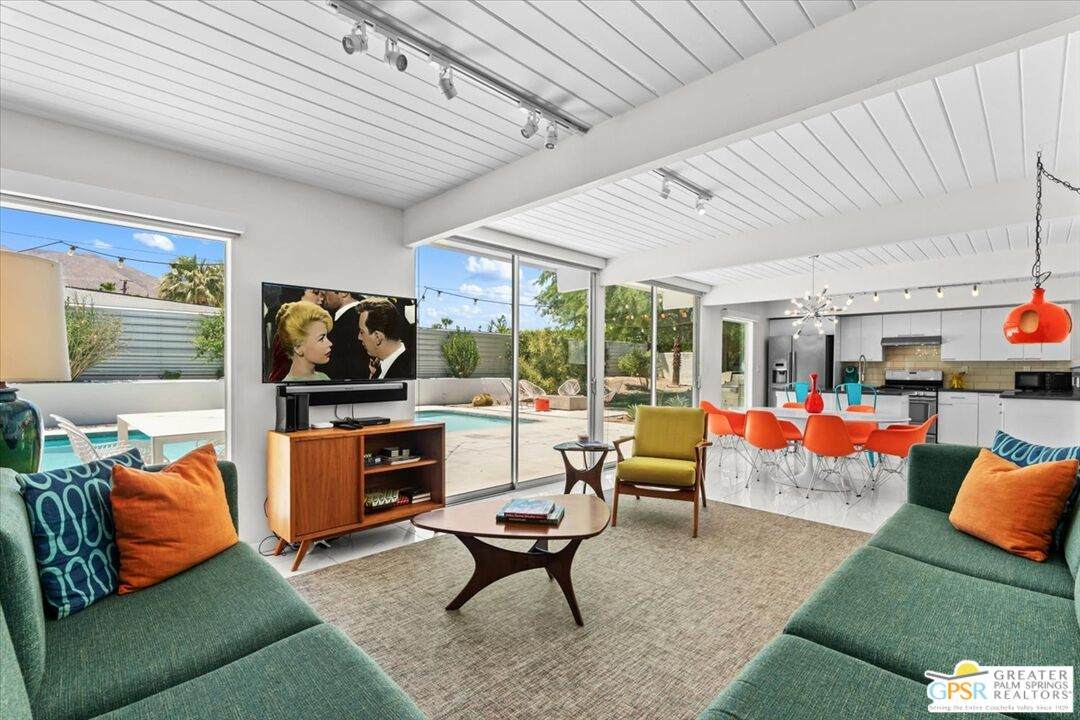2889 Davis Way - Photo 1